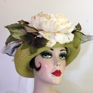 Lady's Vintage Style Summer Hat